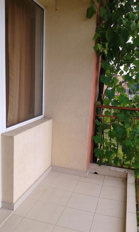 Zora Guest House Primorsko Chambre photo