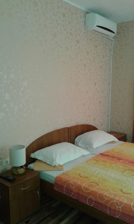 Zora Guest House Primorsko Extérieur photo
