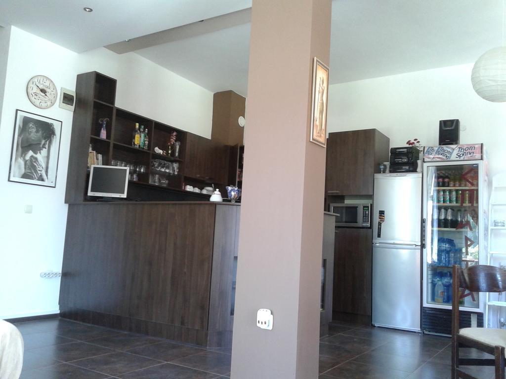 Zora Guest House Primorsko Extérieur photo